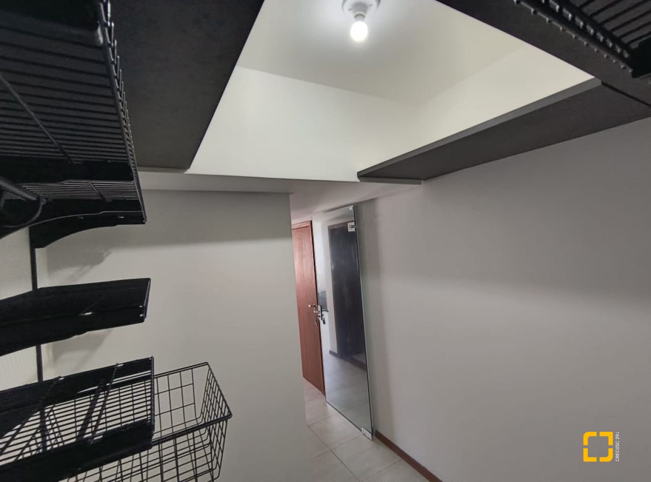 Apartamento com 142m², 4 quartos (sendo 2 suítes), 20 garagens, no bairro Lagoa da Conceição em Florianópolis