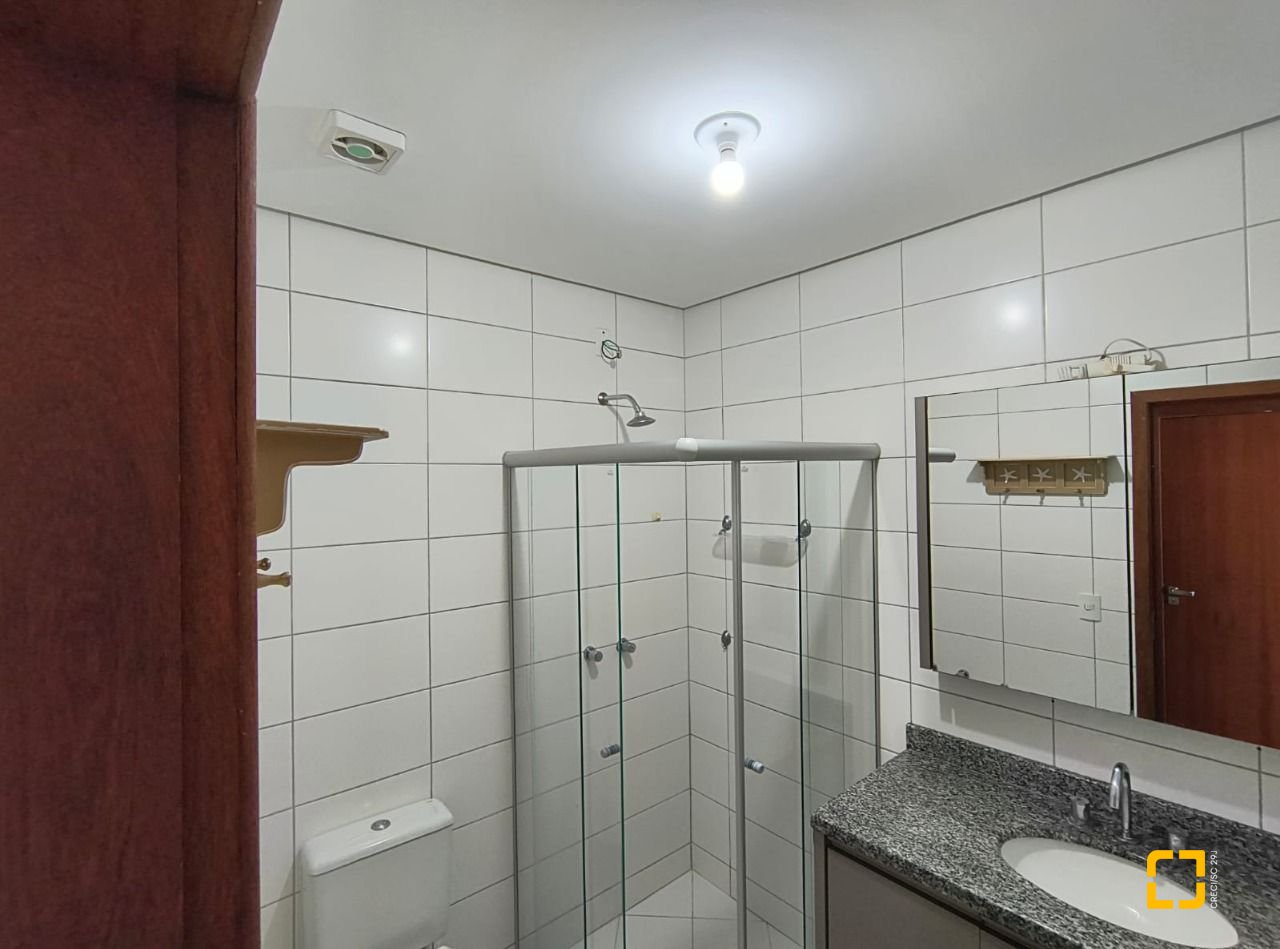 Apartamento com 142m², 4 quartos (sendo 2 suítes), 20 garagens, no bairro Lagoa da Conceição em Florianópolis
