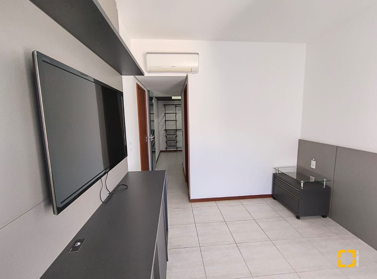 Apartamento com 142m², 4 quartos (sendo 2 suítes), 20 garagens, no bairro Lagoa da Conceição em Florianópolis