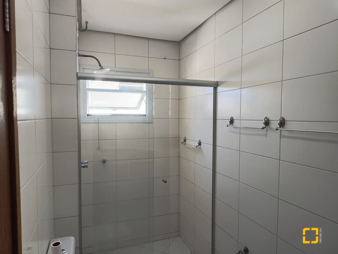Apartamento com 142m², 4 quartos (sendo 2 suítes), 20 garagens, no bairro Lagoa da Conceição em Florianópolis