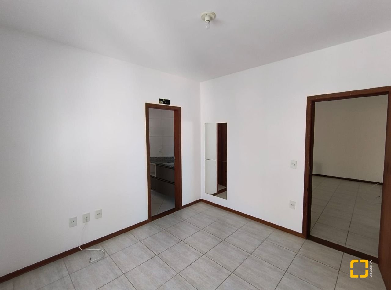 Apartamento com 142m², 4 quartos (sendo 2 suítes), 20 garagens, no bairro Lagoa da Conceição em Florianópolis