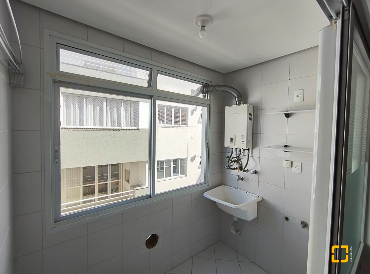 Apartamento com 142m², 4 quartos (sendo 2 suítes), 20 garagens, no bairro Lagoa da Conceição em Florianópolis