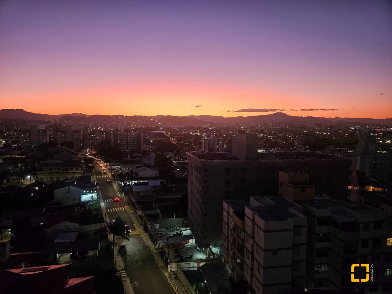 Cobertura com 170m², 6 quartos (sendo 3 suítes), 2 garagens, no bairro Estreito em Florianópolis