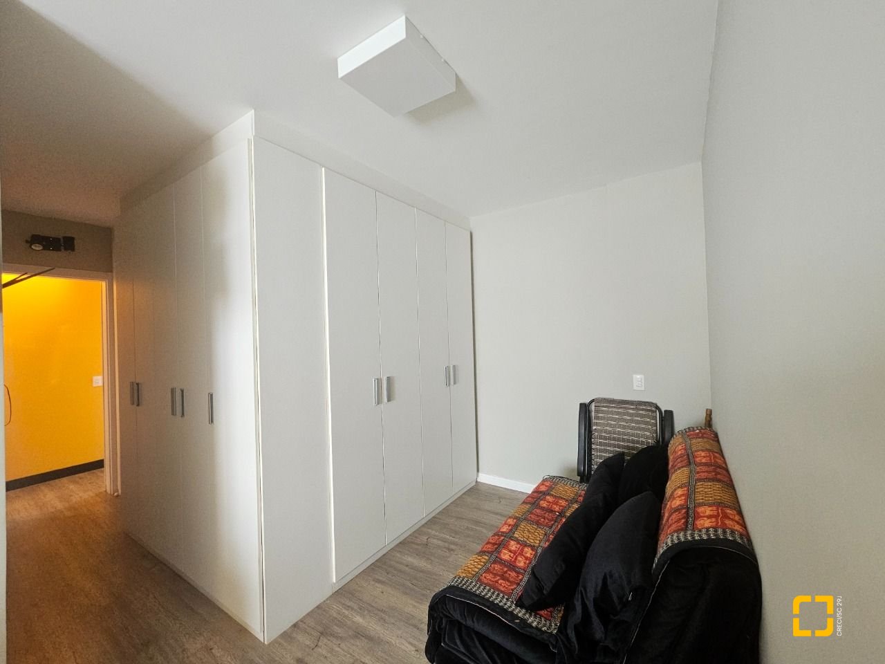 Cobertura com 170m², 6 quartos (sendo 3 suítes), 2 garagens, no bairro Estreito em Florianópolis