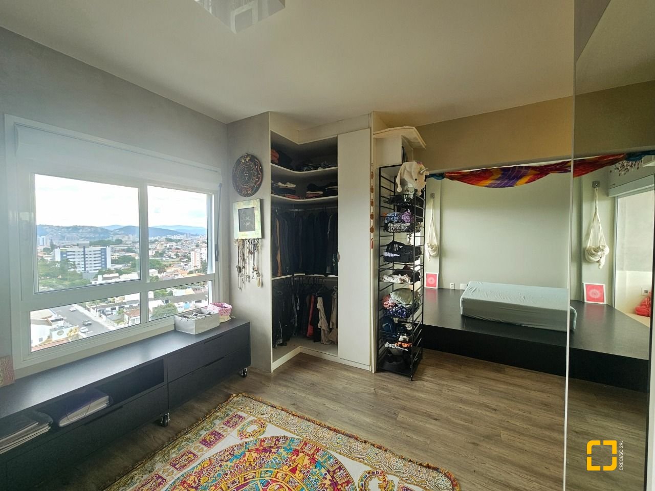 Cobertura com 170m², 6 quartos (sendo 3 suítes), 2 garagens, no bairro Estreito em Florianópolis
