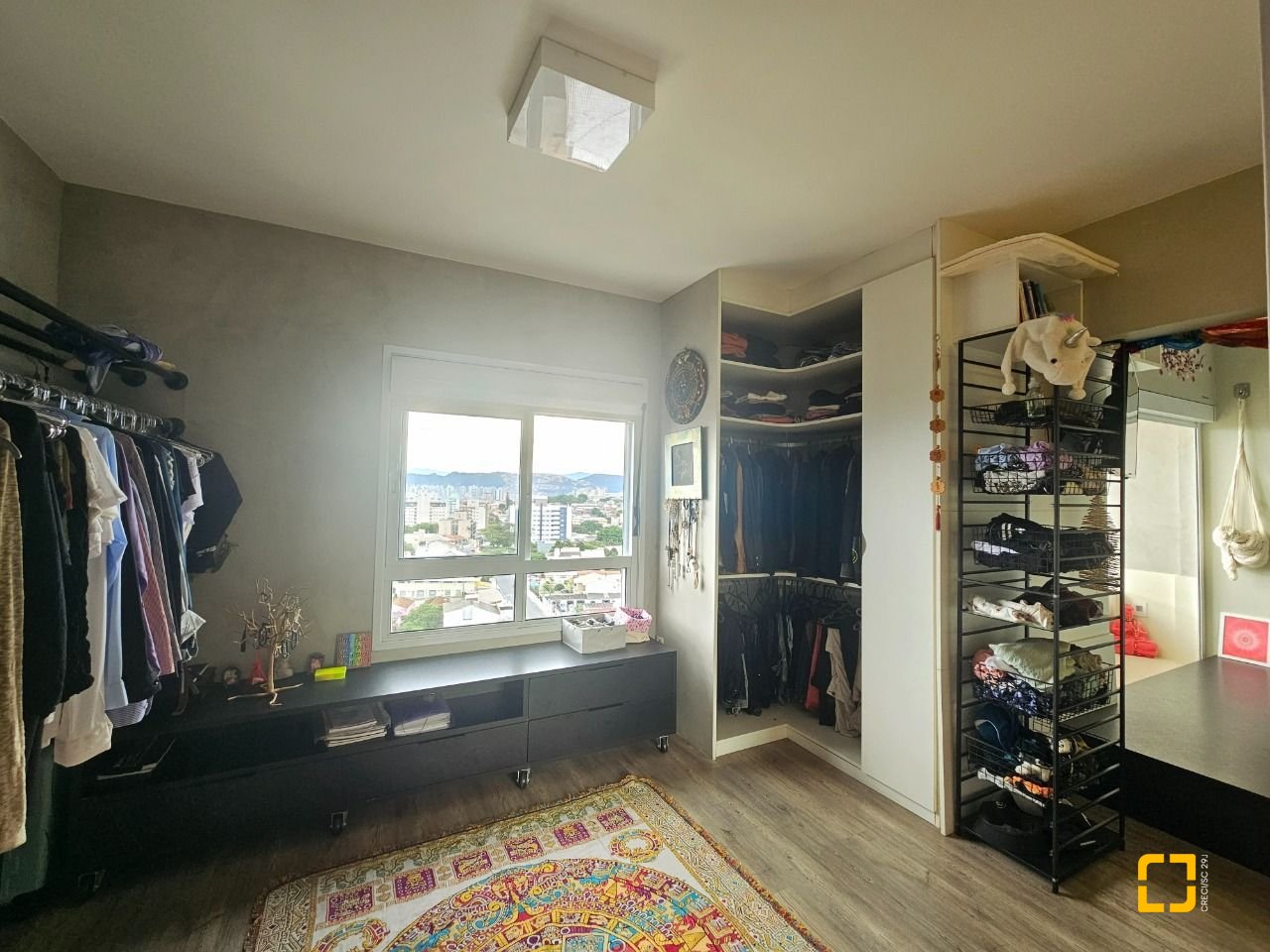 Cobertura com 170m², 6 quartos (sendo 3 suítes), 2 garagens, no bairro Estreito em Florianópolis