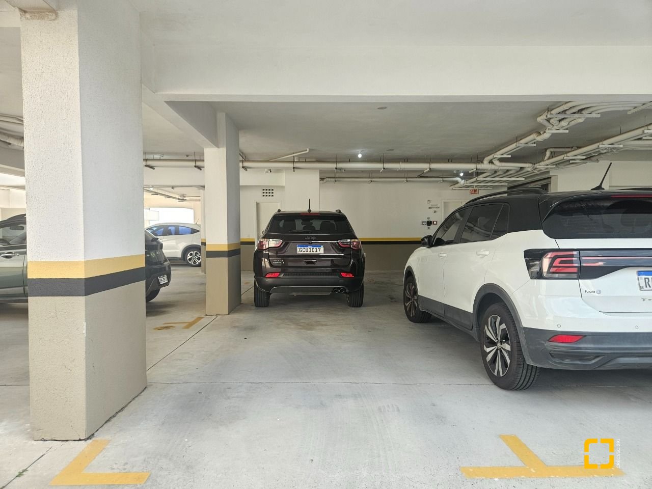 Cobertura com 170m², 6 quartos (sendo 3 suítes), 2 garagens, no bairro Estreito em Florianópolis