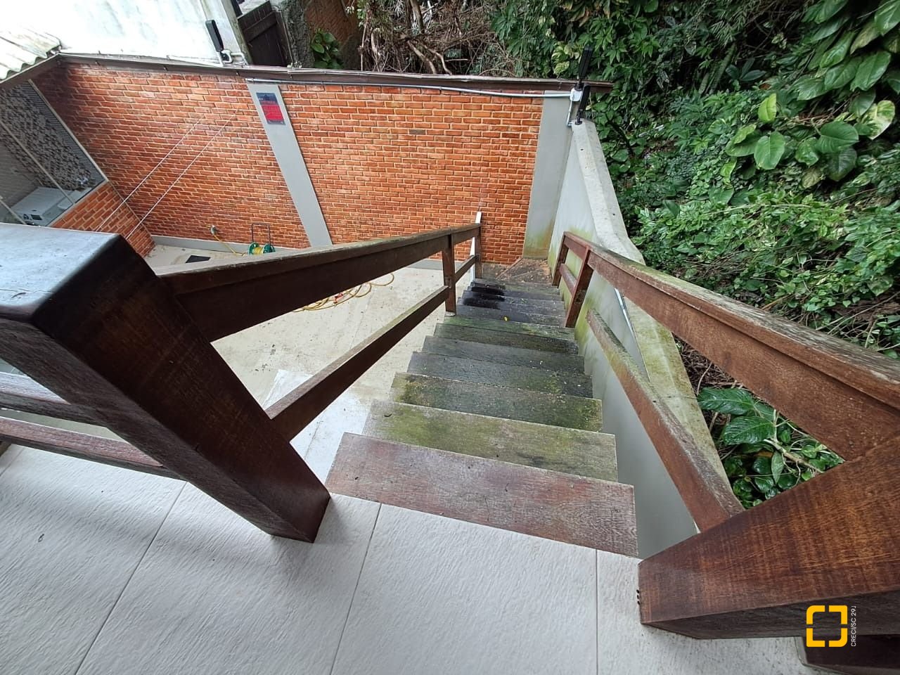 Casa com 75m², 3 quartos (sendo 1 suíte), 4 garagens, no bairro Ingleses do Rio Vermelho em Florianópolis