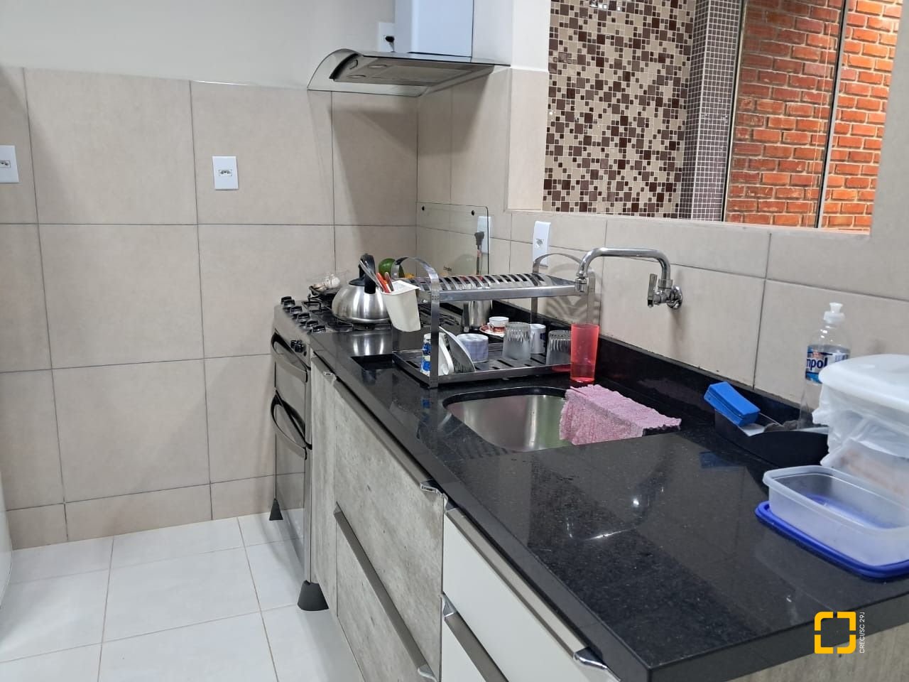 Casa com 75m², 3 quartos (sendo 1 suíte), 4 garagens, no bairro Ingleses do Rio Vermelho em Florianópolis