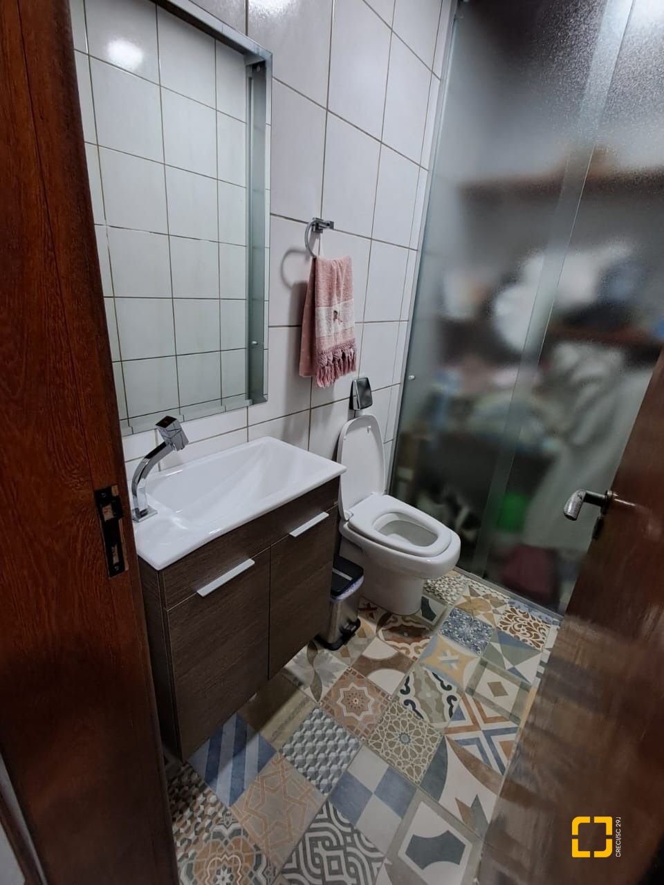 Casa com 75m², 3 quartos (sendo 1 suíte), 4 garagens, no bairro Ingleses do Rio Vermelho em Florianópolis