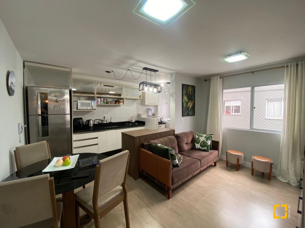 Apartamento com 55m², 2 quartos, 1 garagem, no bairro Potecas em São José
