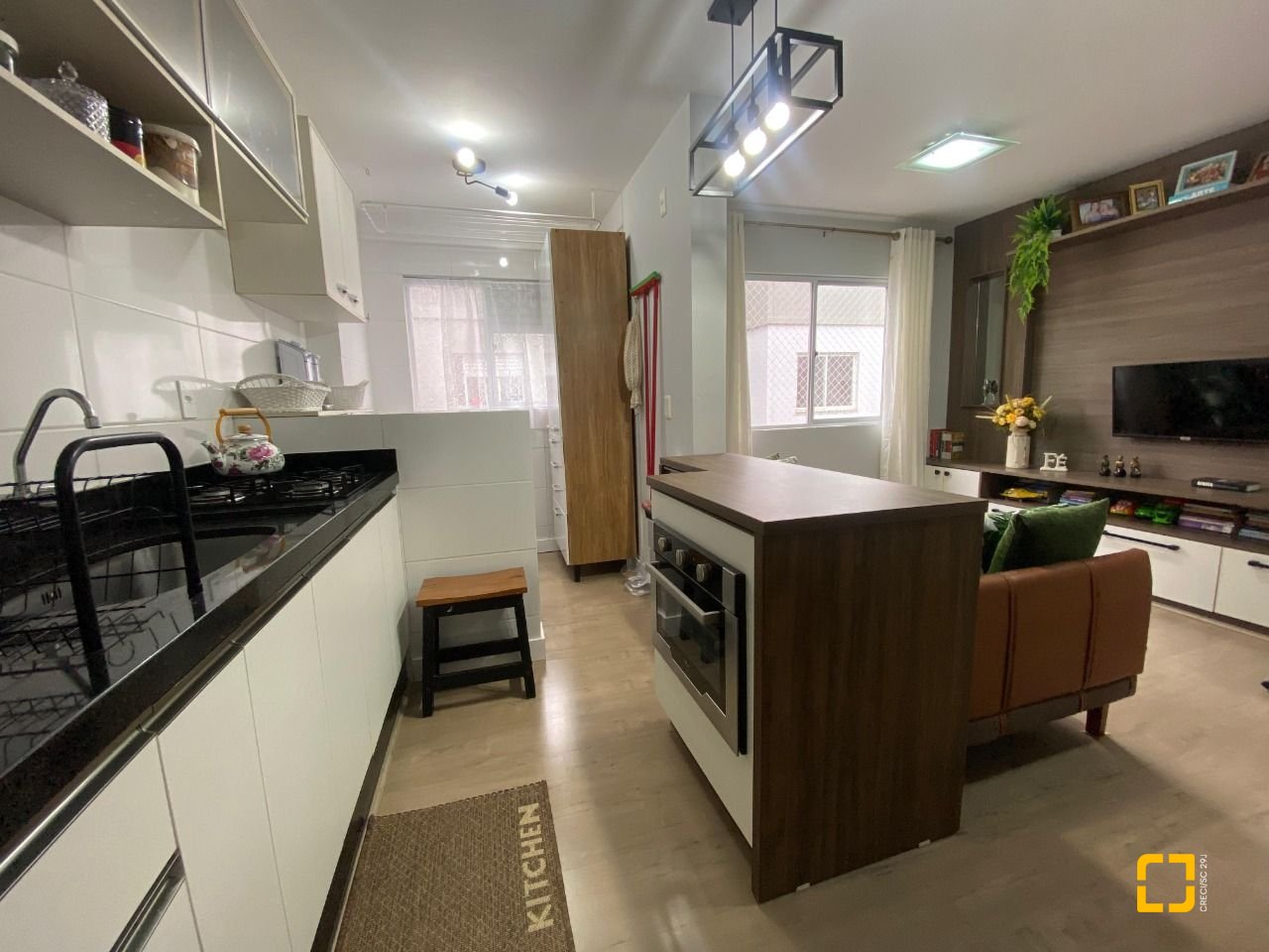 Apartamento com 55m², 2 quartos, 1 garagem, no bairro Potecas em São José