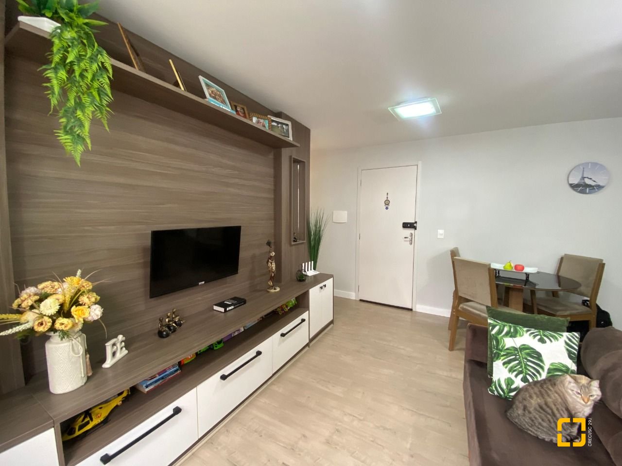 Apartamento com 55m², 2 quartos, 1 garagem, no bairro Potecas em São José