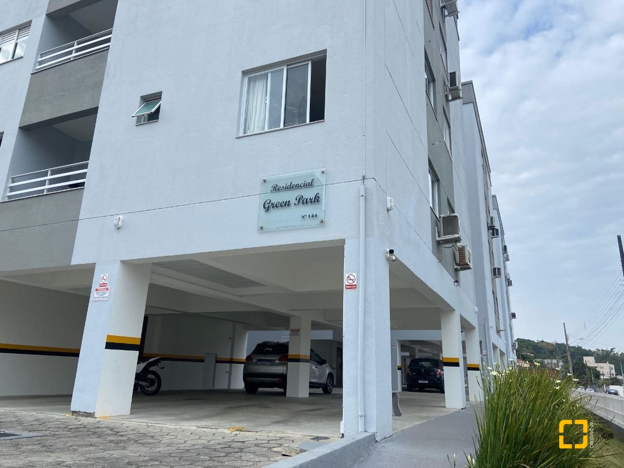 Apartamento com 55m², 2 quartos, 1 garagem, no bairro Potecas em São José