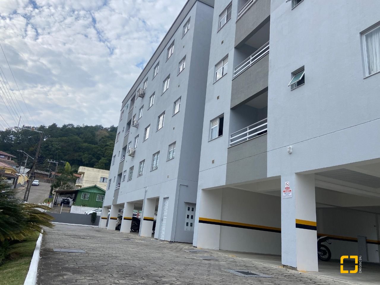 Apartamento com 55m², 2 quartos, 1 garagem, no bairro Potecas em São José