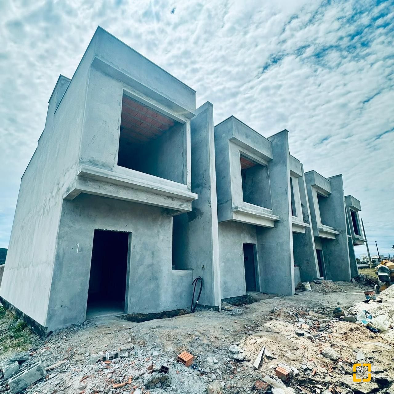 Casa com 120m², 3 quartos, 2 garagens, no bairro Ingleses em Florianópolis