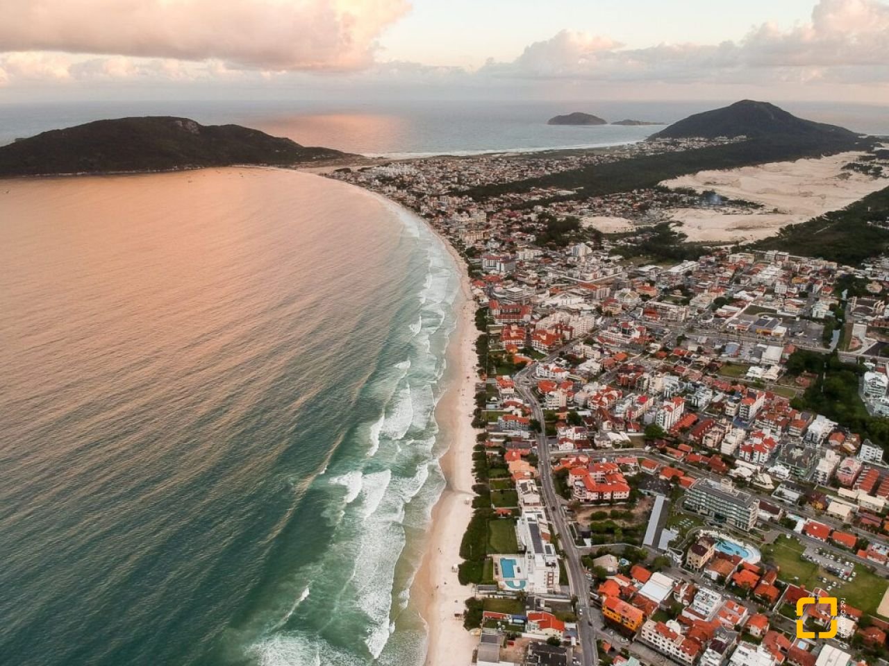 Casa com 120m², 3 quartos, 2 garagens, no bairro Ingleses em Florianópolis