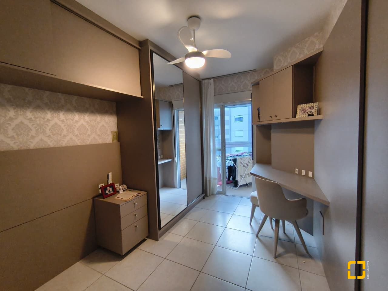 Apartamento com 107m², 4 quartos (sendo 1 suíte), 2 garagens, no bairro Itacorubi em Florianópolis