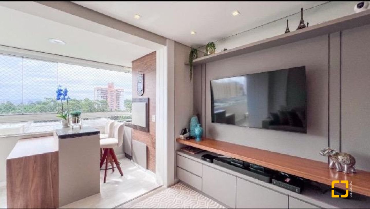 Apartamento com 123m², 4 quartos (sendo 1 suíte), 2 garagens, no bairro Itacorubi em Florianópolis