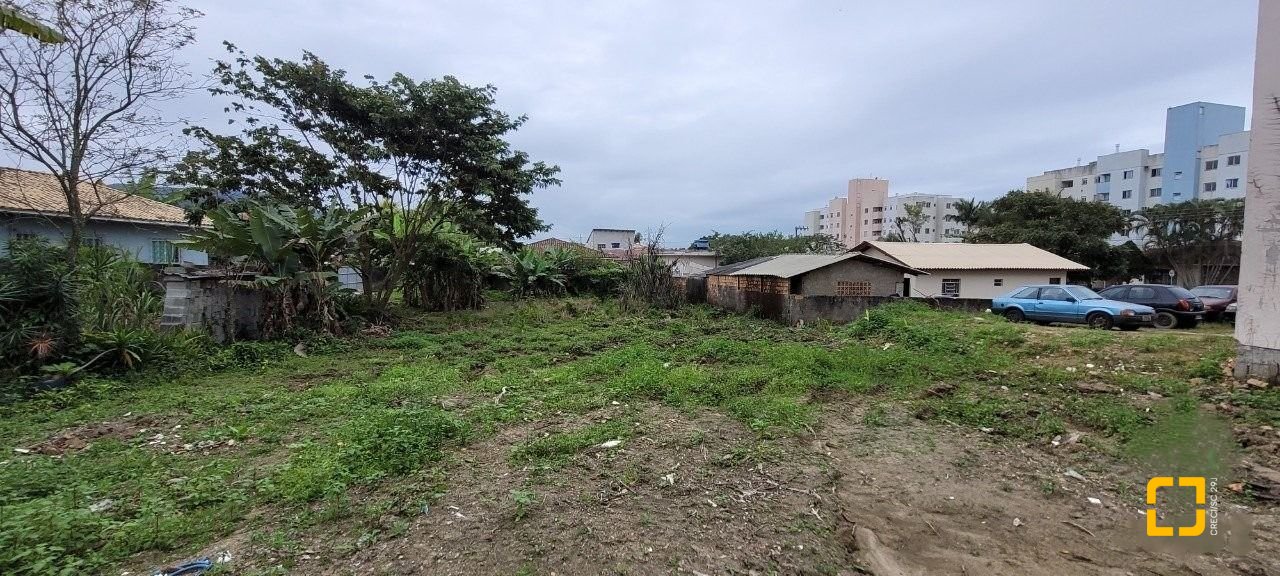 Terreno com 1451m², no bairro Bela Vista em Palhoça