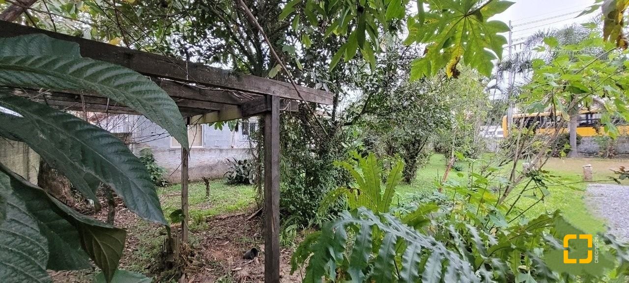 Terreno com 1451m², no bairro Bela Vista em Palhoça
