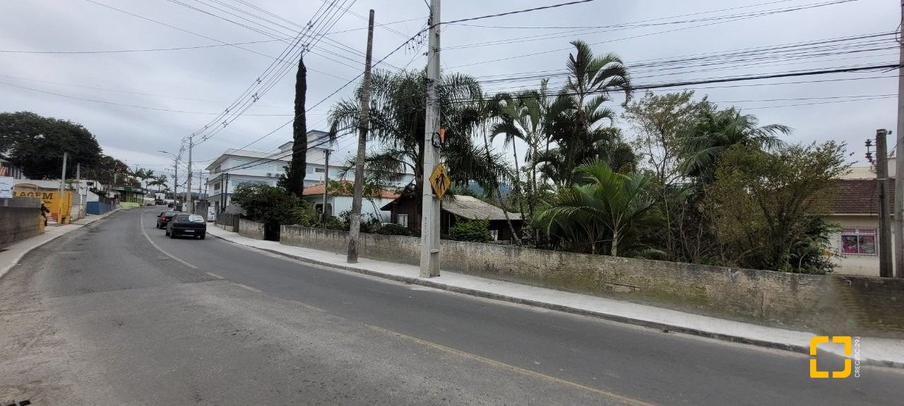 Terreno com 1451m², no bairro Bela Vista em Palhoça