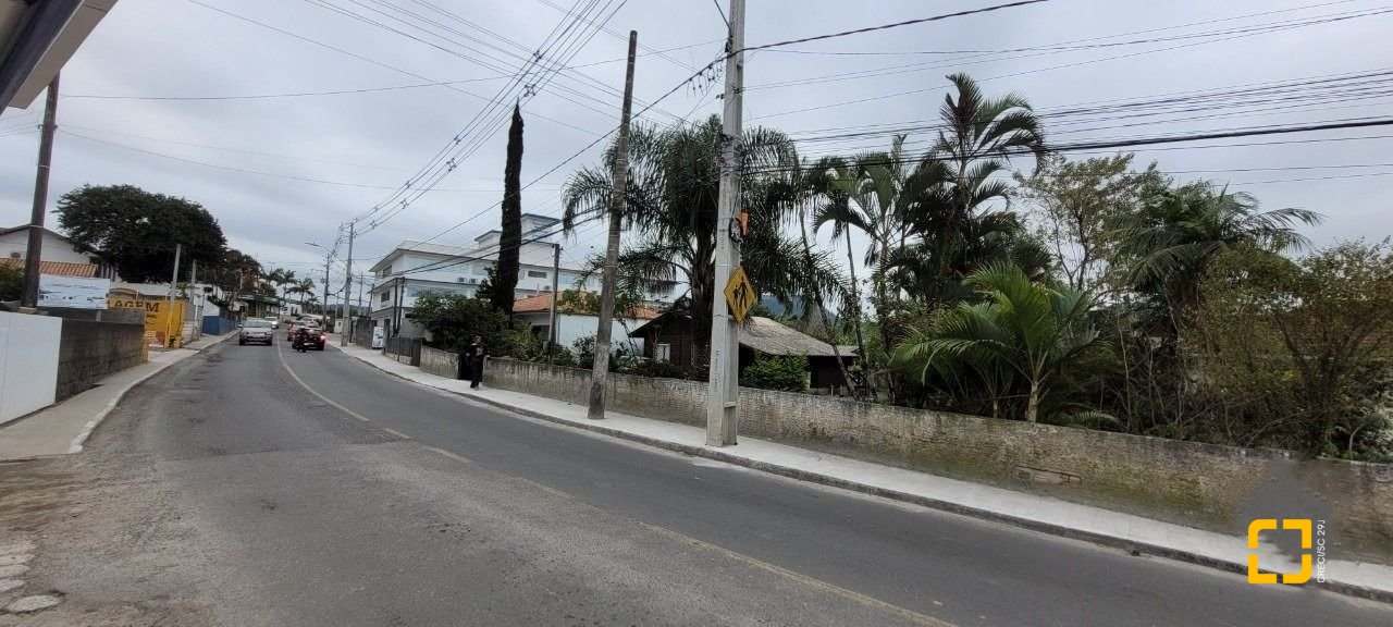 Terreno com 1451m², no bairro Bela Vista em Palhoça