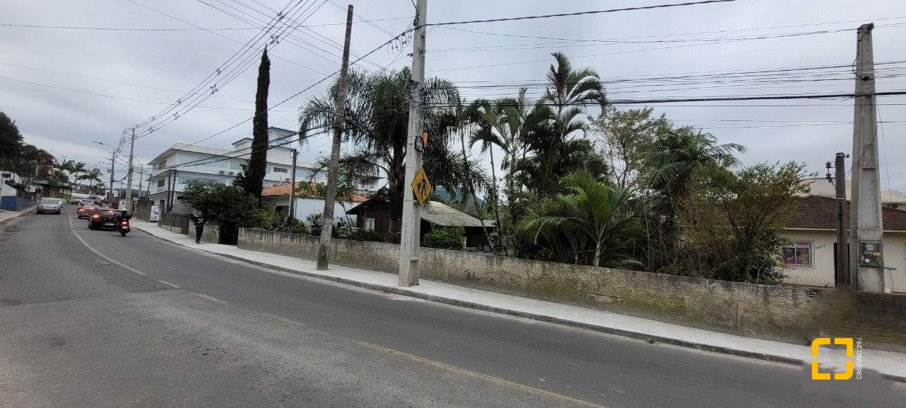 Terreno com 1451m², no bairro Bela Vista em Palhoça