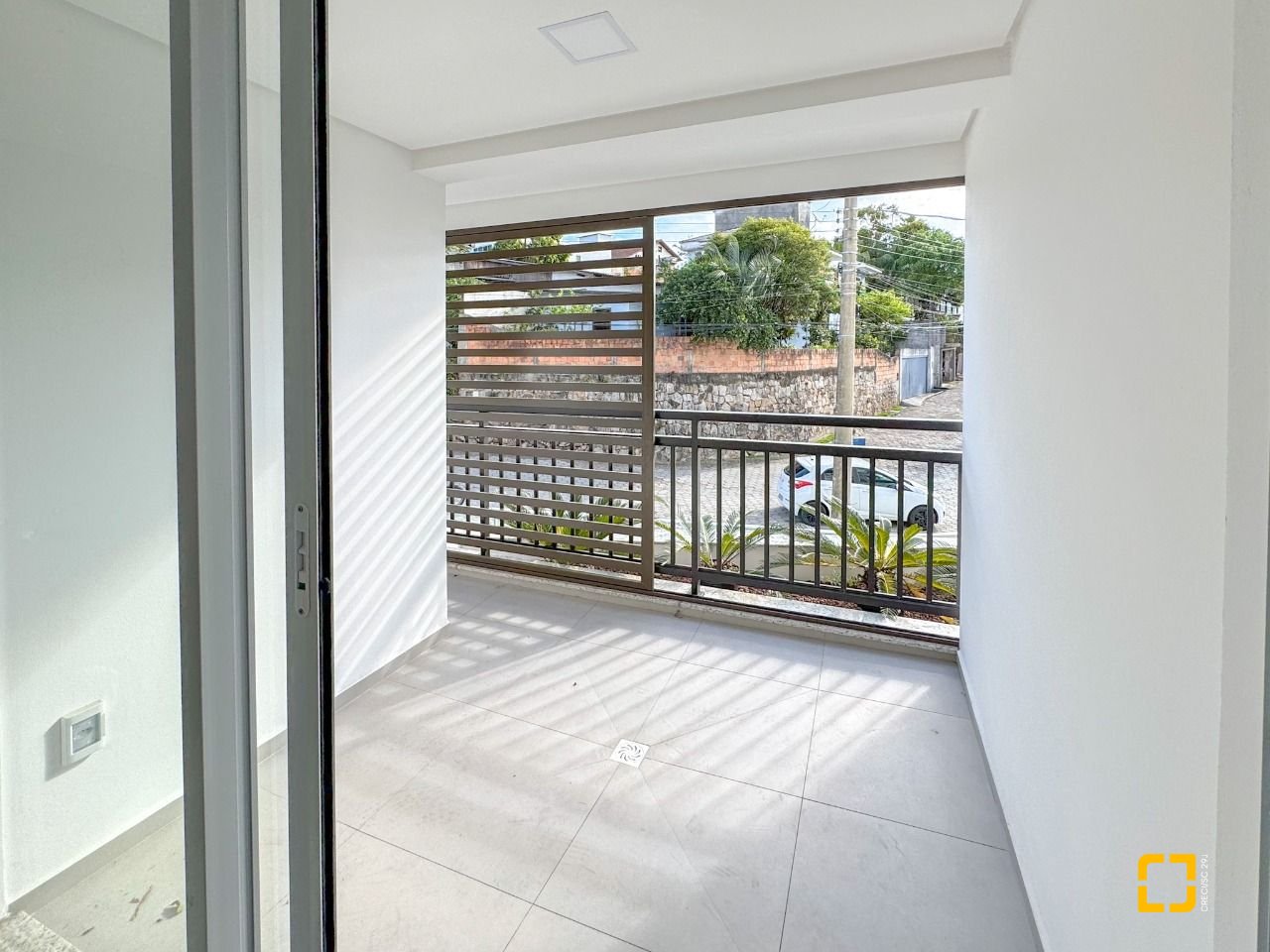 Apartamento com 79m², 3 quartos (sendo 1 suíte), 2 garagens, no bairro João Paulo em Florianópolis