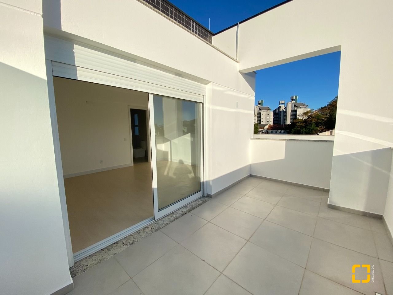 Apartamento com 122m², 5 quartos (sendo 2 suítes), 3 garagens, no bairro João Paulo em Florianópolis