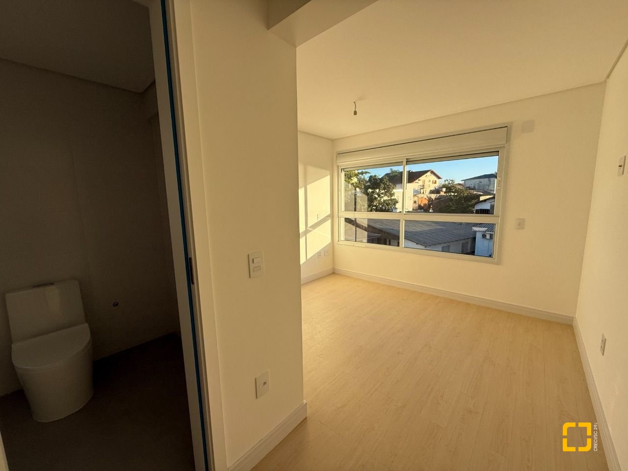 Apartamento com 122m², 5 quartos (sendo 2 suítes), 3 garagens, no bairro João Paulo em Florianópolis