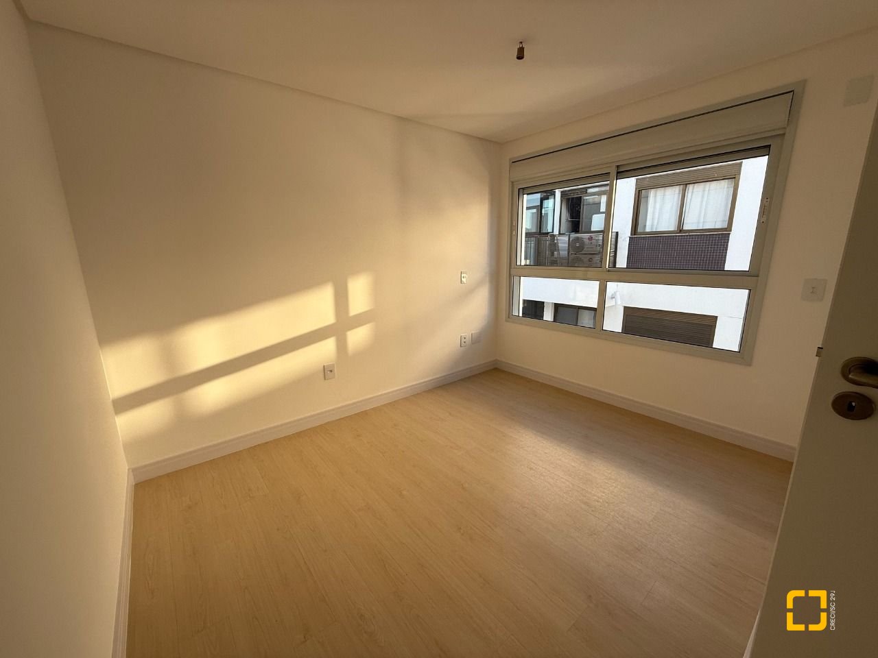 Apartamento com 122m², 5 quartos (sendo 2 suítes), 3 garagens, no bairro João Paulo em Florianópolis