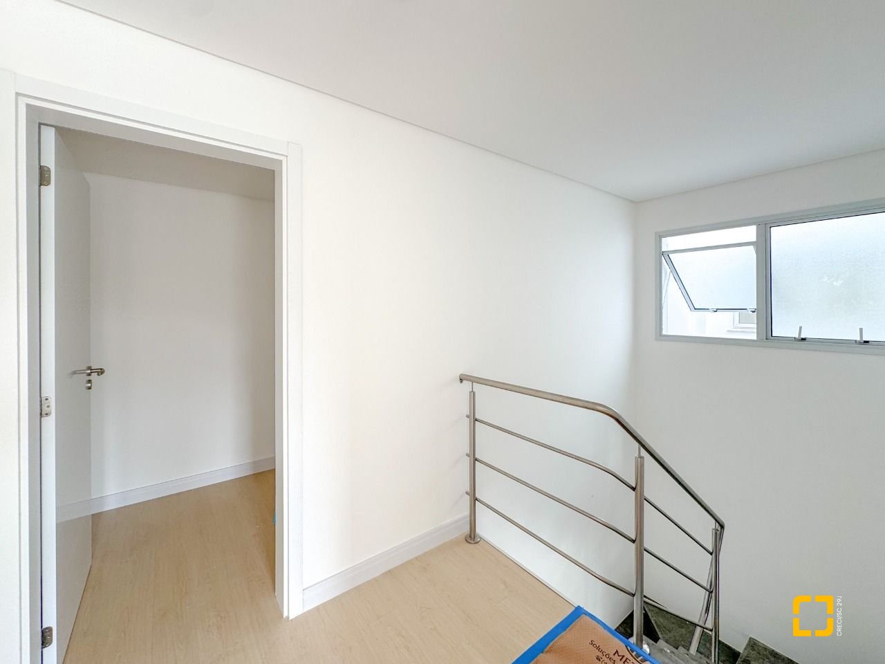 Apartamento com 100m², 2 quartos (sendo 1 suíte), 2 garagens, no bairro João Paulo em Florianópolis