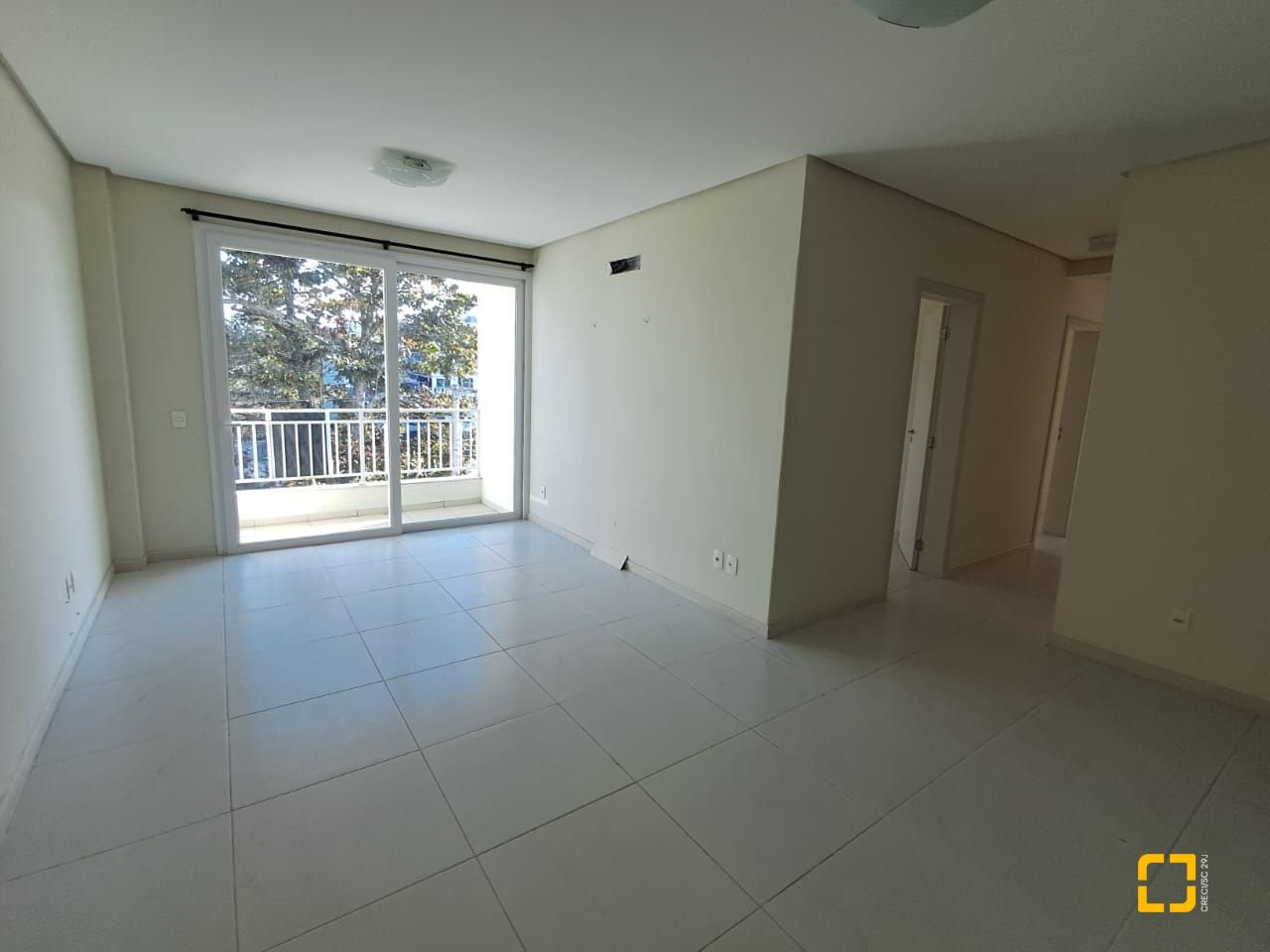 Apartamento com 143m², 4 quartos (sendo 1 suíte), 1 garagem, no bairro Cachoeira do Bom Jesus em Florianópolis