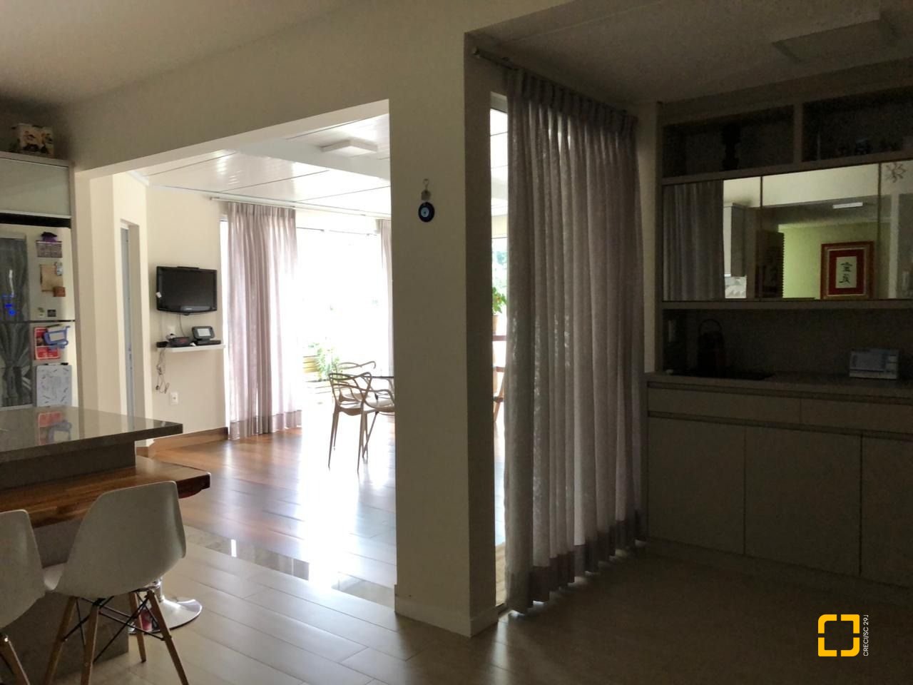 Cobertura com 197m², 6 quartos (sendo 2 suítes), 2 garagens, no bairro Ingleses em Florianópolis