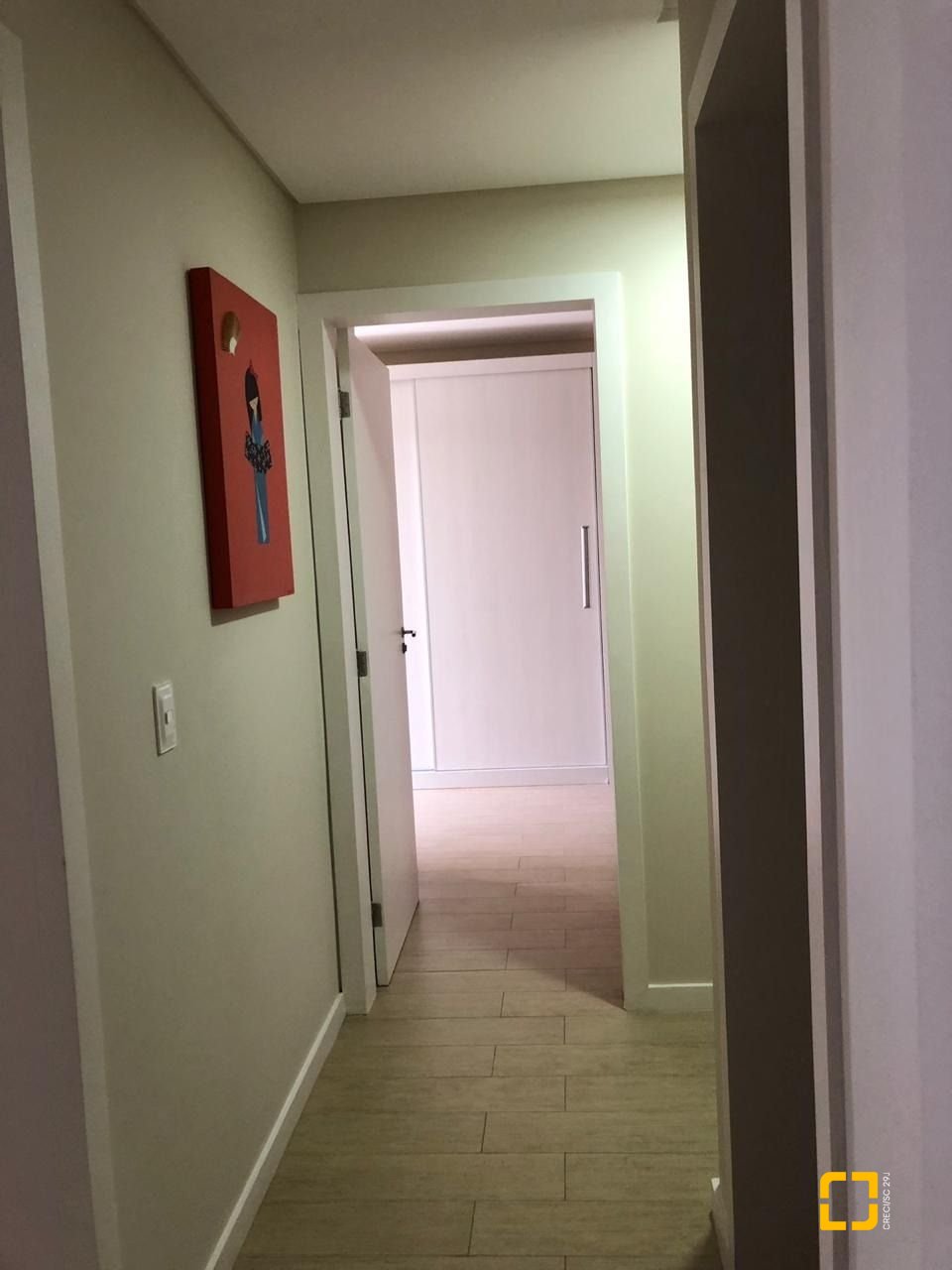 Cobertura com 197m², 6 quartos (sendo 2 suítes), 2 garagens, no bairro Ingleses em Florianópolis
