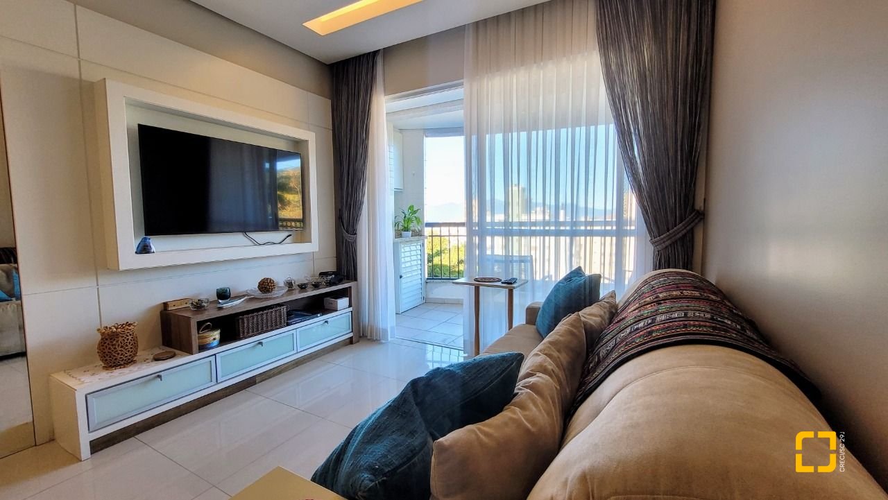 Apartamento com 94m², 4 quartos (sendo 2 suítes), 2 garagens, no bairro Coqueiros em Florianópolis