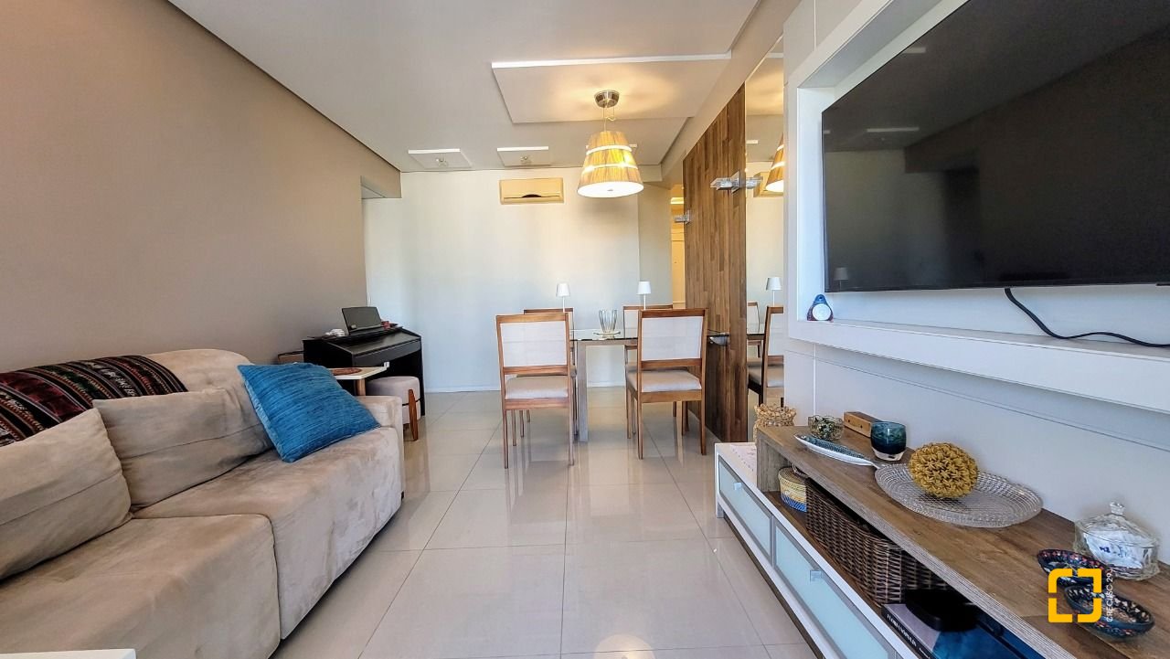 Apartamento com 94m², 4 quartos (sendo 2 suítes), 2 garagens, no bairro Coqueiros em Florianópolis