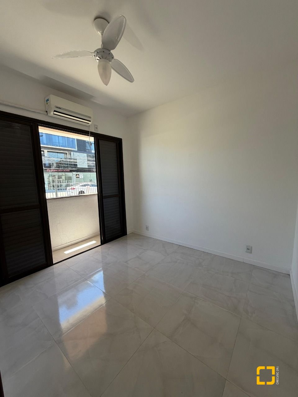 Apartamento com 69m², 2 quartos, 1 garagem, no bairro Canasvieiras em Florianópolis