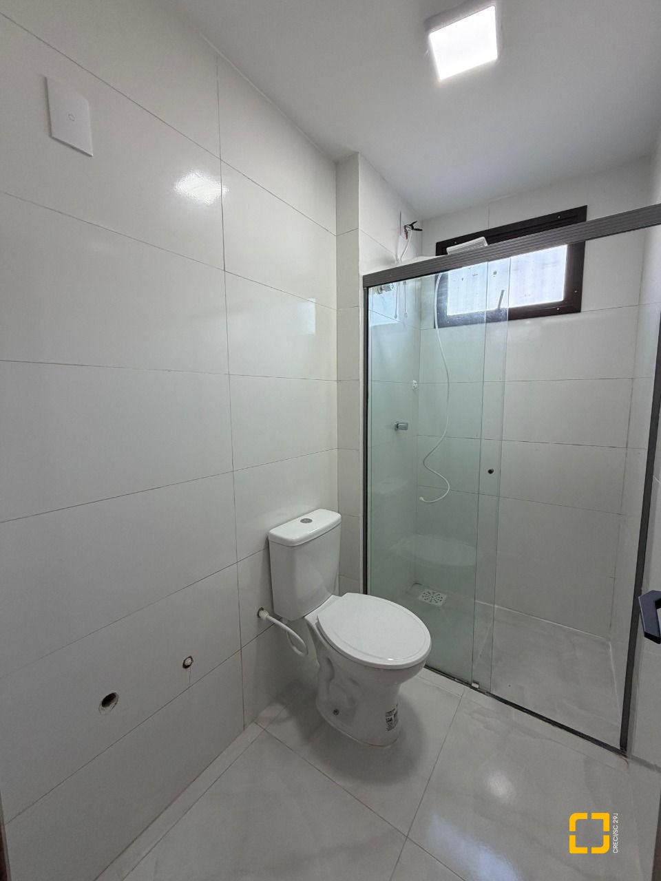 Apartamento com 69m², 2 quartos, 1 garagem, no bairro Canasvieiras em Florianópolis