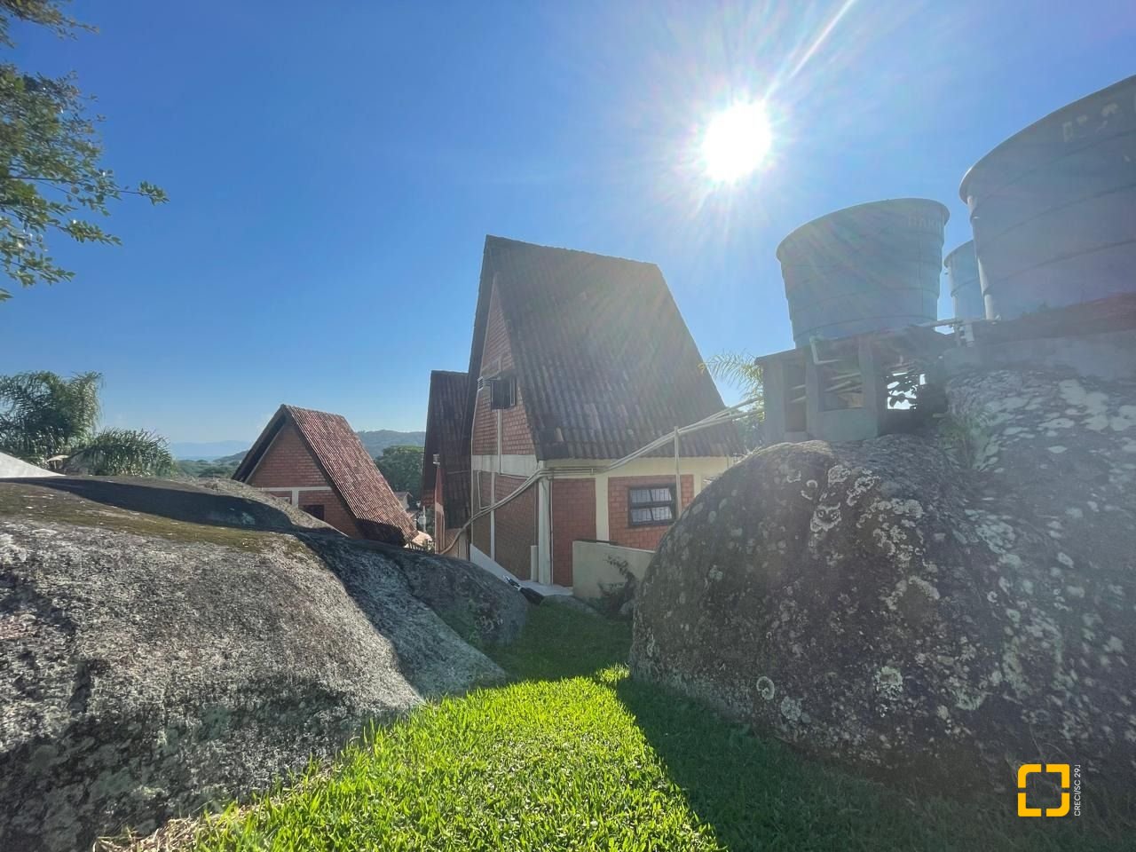 Casa com 506m², 10 quartos, 5 garagens, no bairro Ponta das Canas em Florianópolis