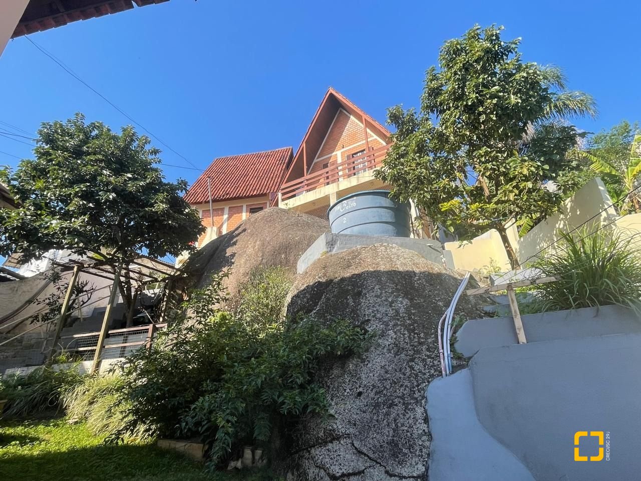 Casa com 506m², 10 quartos, 5 garagens, no bairro Ponta das Canas em Florianópolis