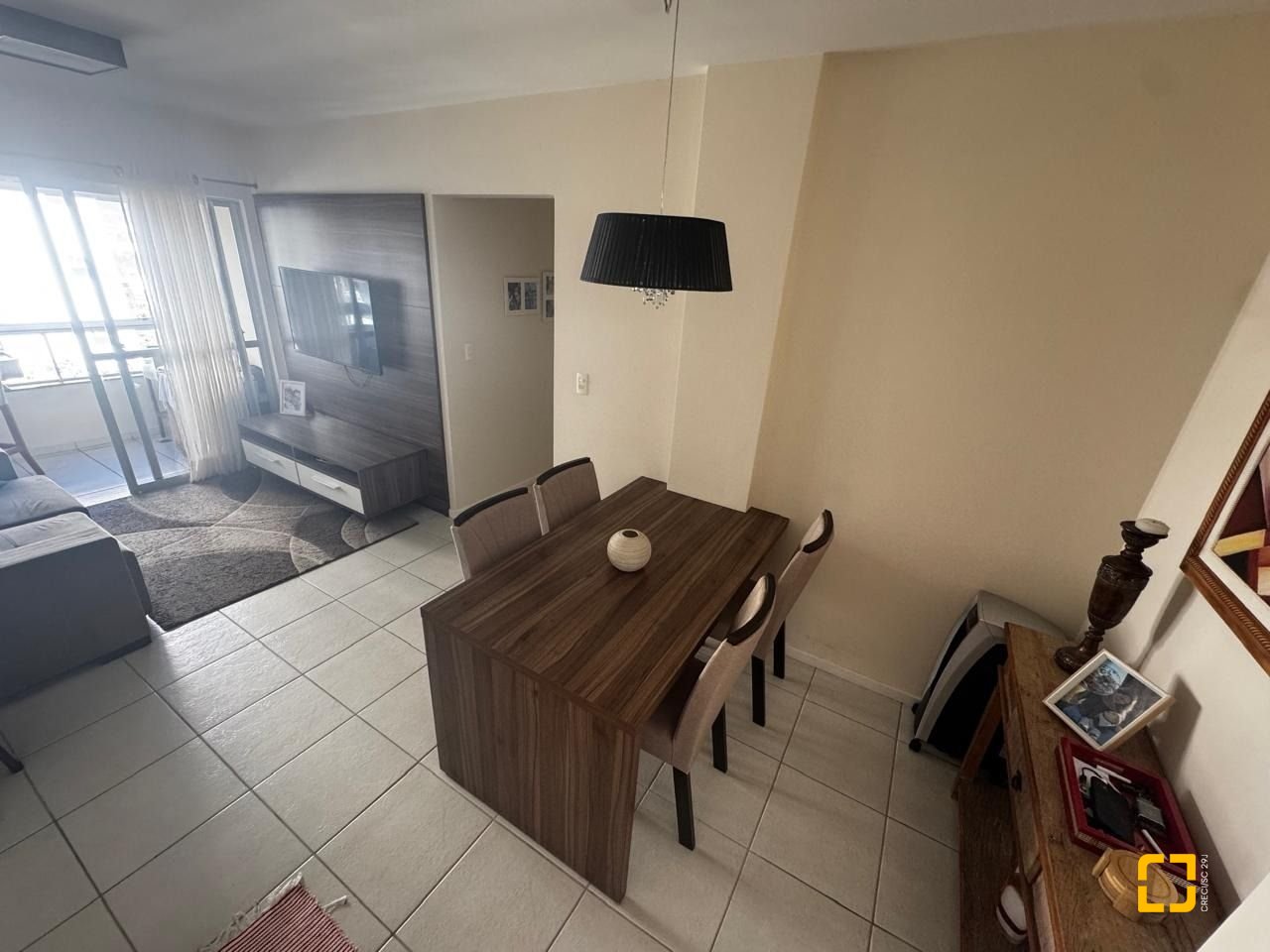 Apartamento com 69m², 3 quartos (sendo 1 suíte), 1 garagem, no bairro João Paulo em Florianópolis