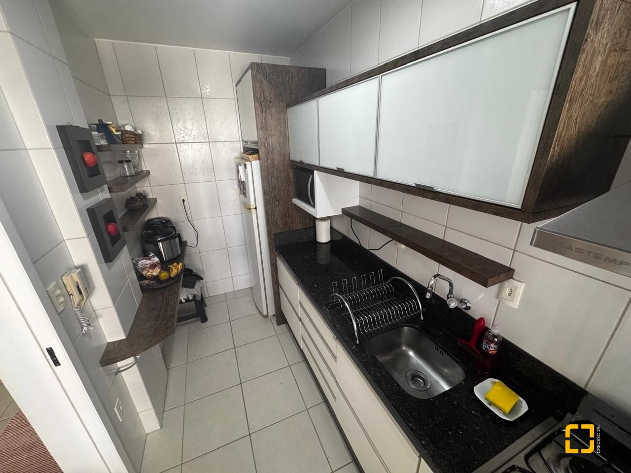 Apartamento com 69m², 3 quartos (sendo 1 suíte), 1 garagem, no bairro João Paulo em Florianópolis