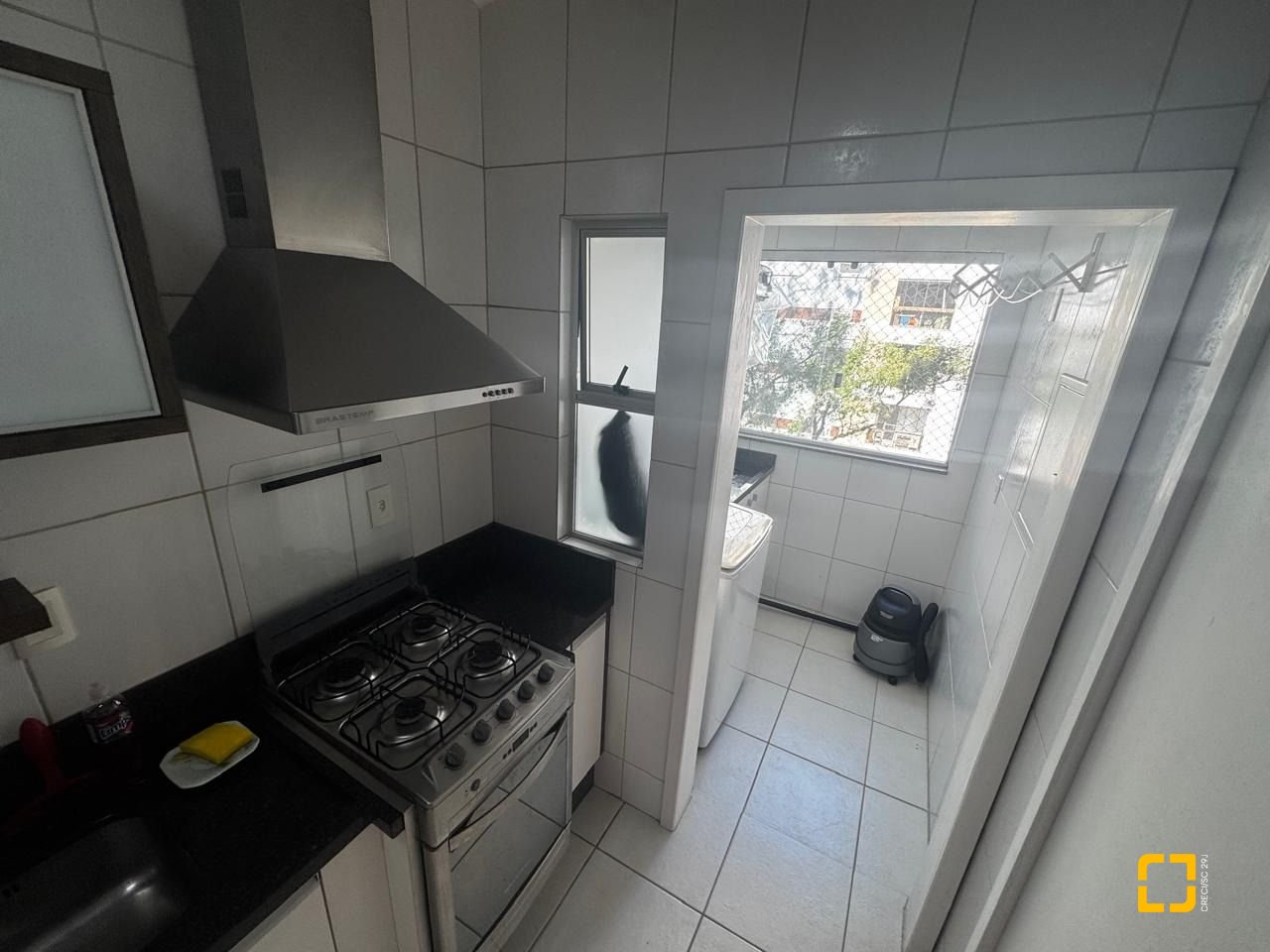 Apartamento com 69m², 3 quartos (sendo 1 suíte), 1 garagem, no bairro João Paulo em Florianópolis