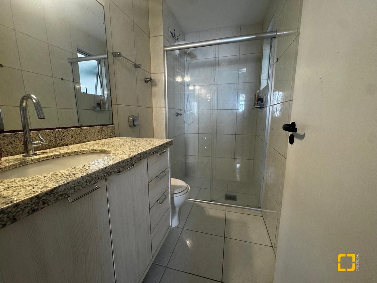 Apartamento com 69m², 3 quartos (sendo 1 suíte), 1 garagem, no bairro João Paulo em Florianópolis