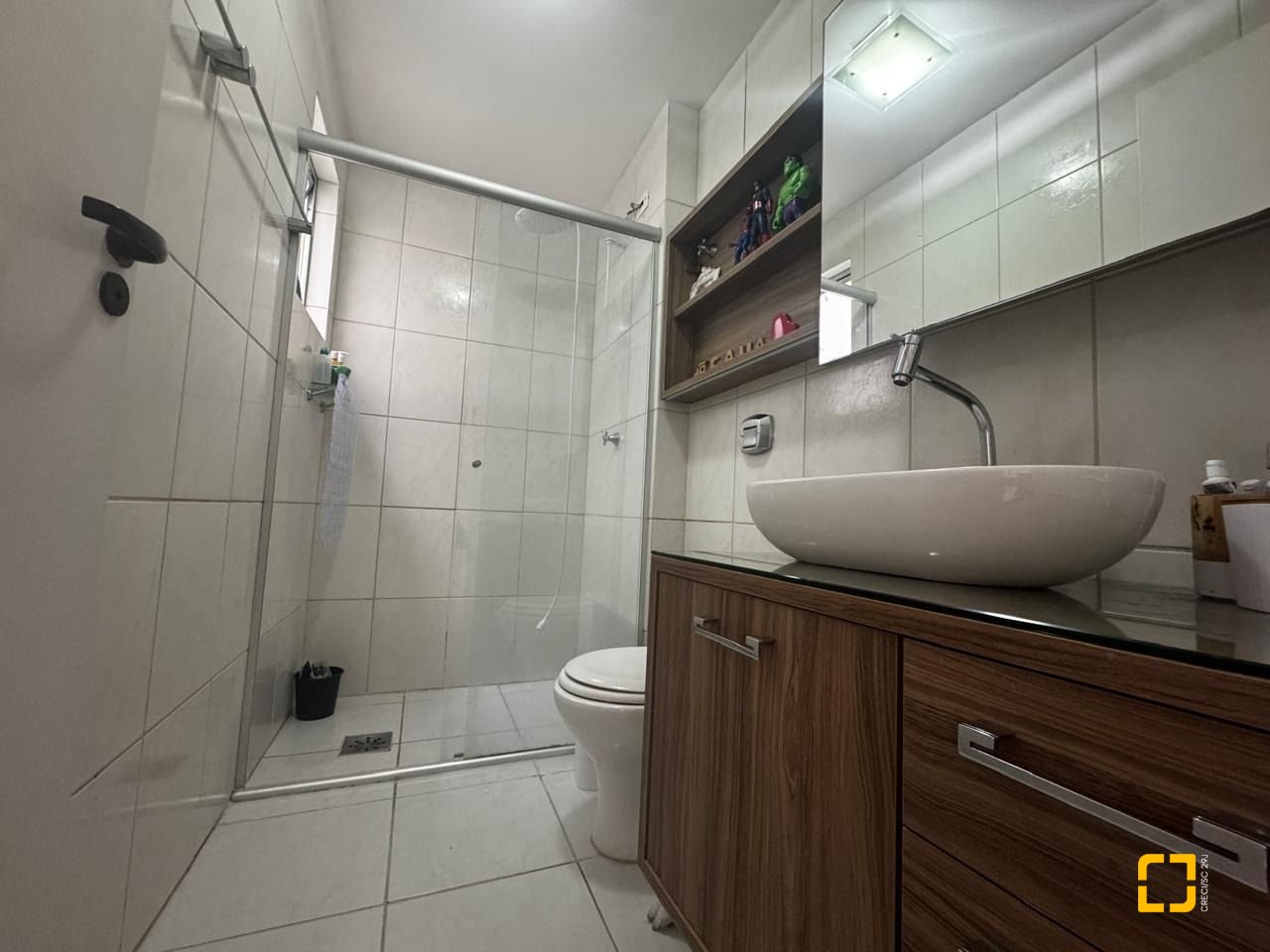 Apartamento com 69m², 3 quartos (sendo 1 suíte), 1 garagem, no bairro João Paulo em Florianópolis