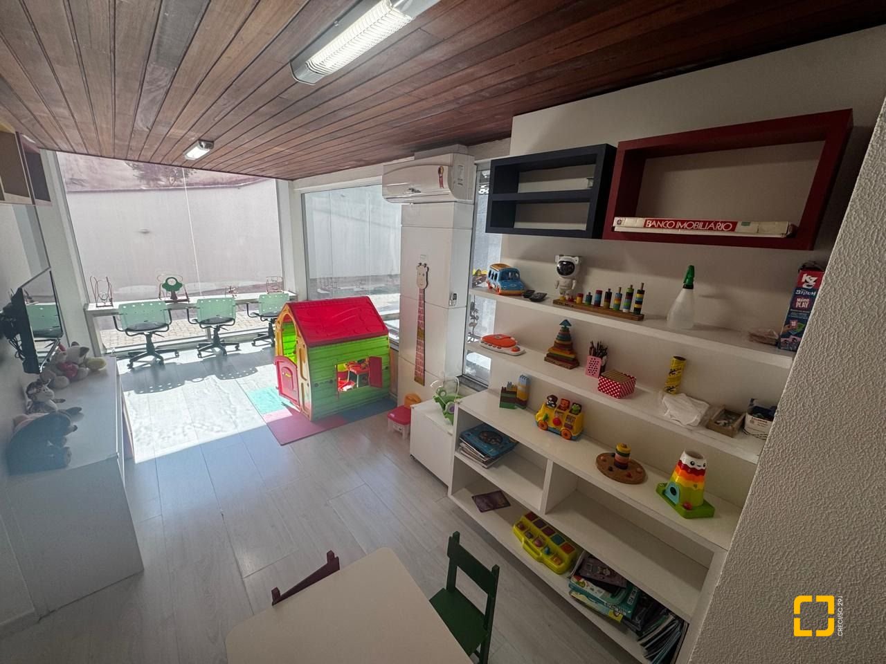 Apartamento com 69m², 3 quartos (sendo 1 suíte), 1 garagem, no bairro João Paulo em Florianópolis