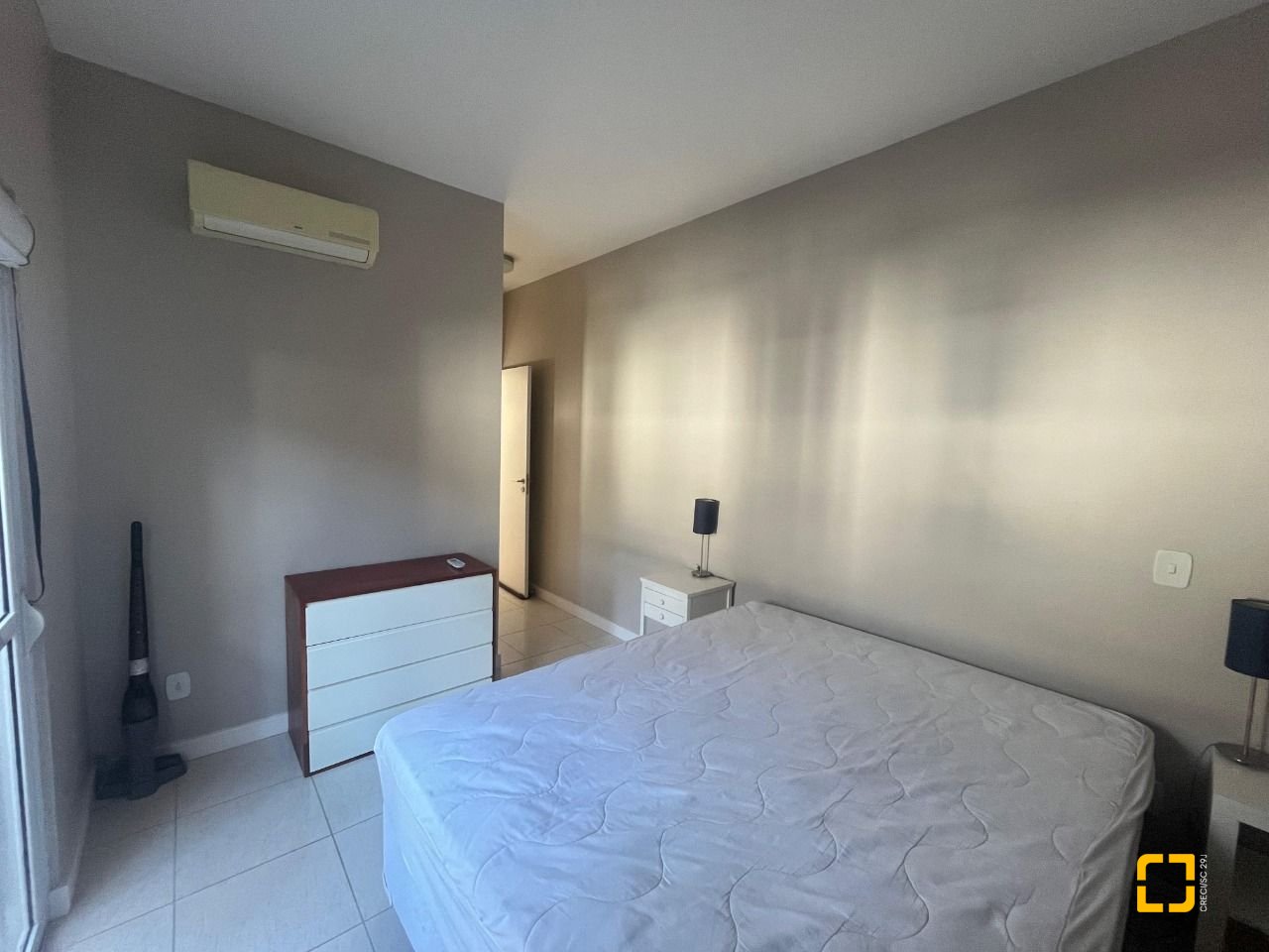 Cobertura com 128m², 5 quartos (sendo 1 suíte), 1 garagem, no bairro Canasvieiras em Florianópolis
