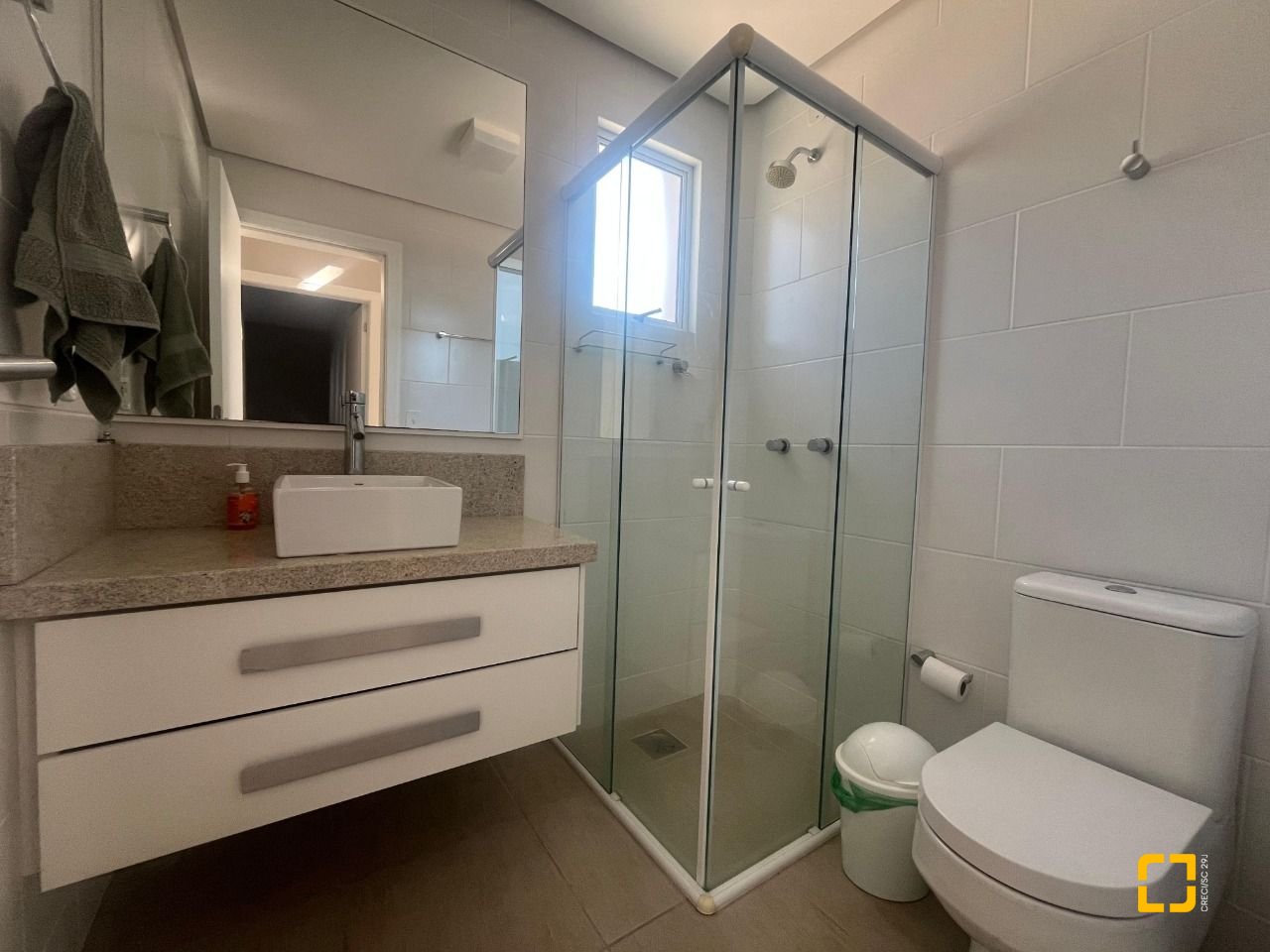 Cobertura com 128m², 5 quartos (sendo 1 suíte), 1 garagem, no bairro Canasvieiras em Florianópolis